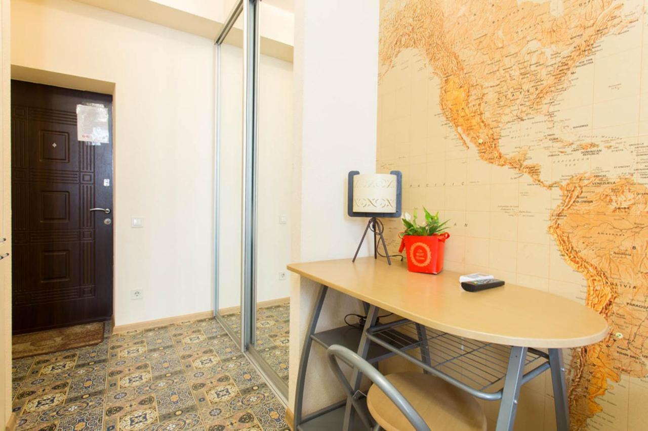 New Studio In The Center - Korolenka Str. 25/62 Apartamento Jarkov Exterior foto